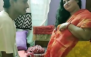 Indian Hot Bhabhi XXX sex Hither Innocent Boy! Hither Clear Audio