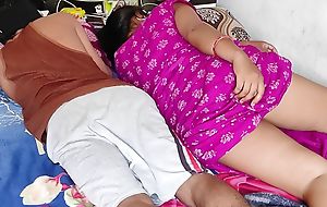 Faat Gyi Mumma Ki Burr, Desi Boy Share Bed Adjacent to Step Mumma Less Dirty Hindi Audio