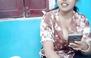 hindi audio I am a dilivery boy i strive go a girl Home this babe is offered me big titties hardcore soniya bhabi