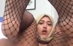 Horny Muslim Dildos Her Ass