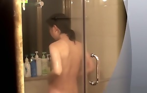 Shower Mincing go to the little boys' oriental voyeur