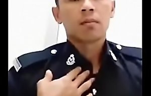 malaysia police like one another off