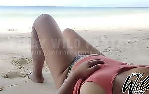 Pinay Girlfriend Flashing her Big Tits at someone's skin Beach - Pinay New Viral